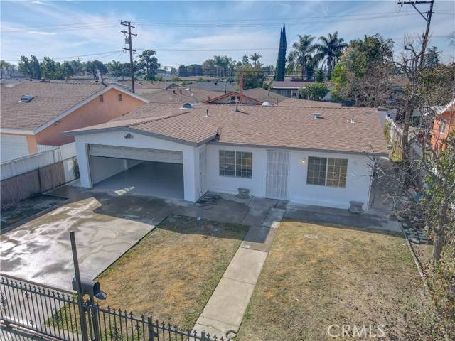 Downey, CA 90241,8702 Fontana ST