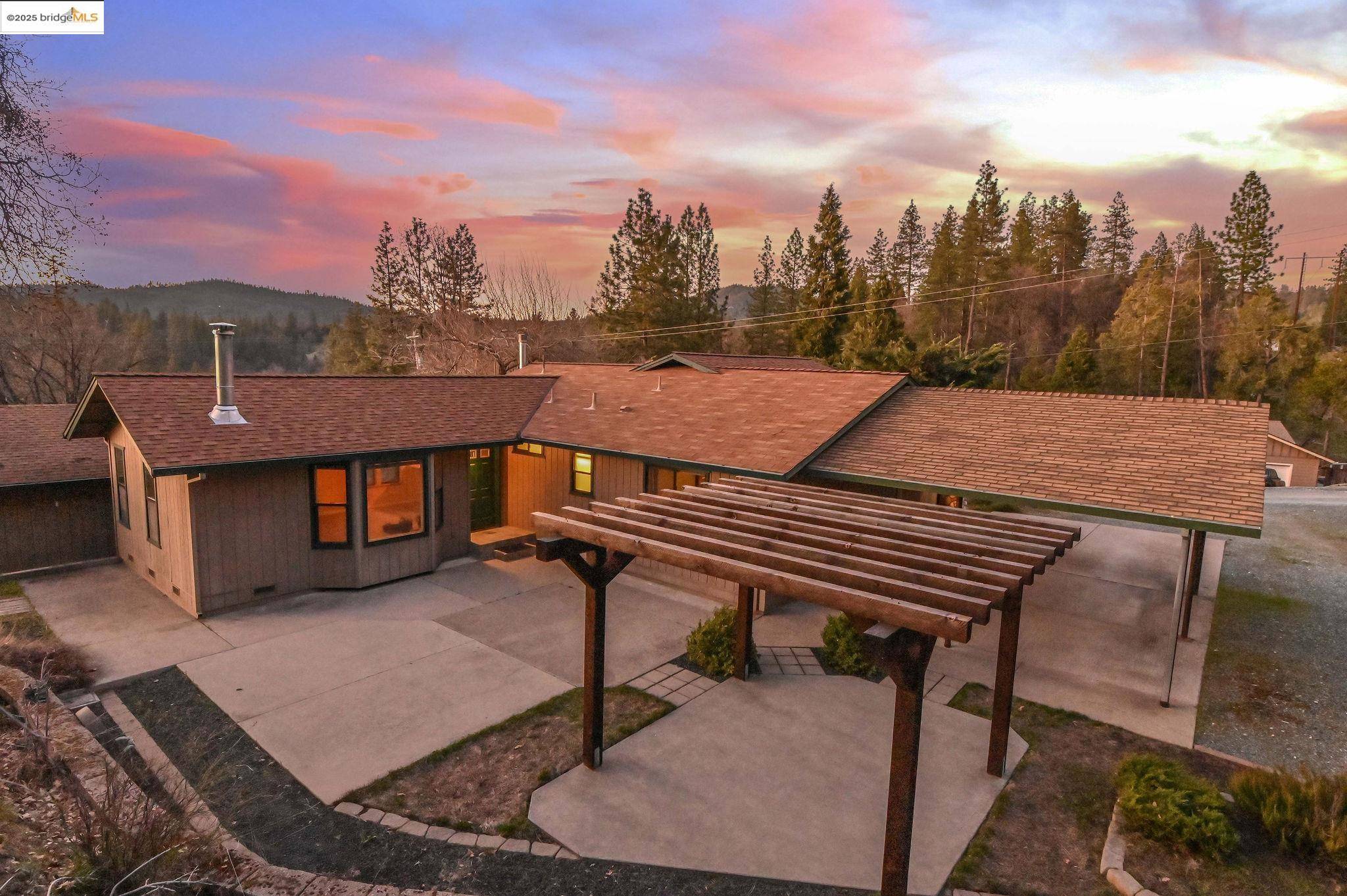 Sonora, CA 95370,22087 Fair Oaks Ct