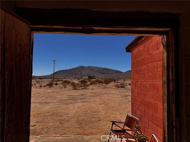 Twentynine Palms, CA 92277,6615 Thunder RD