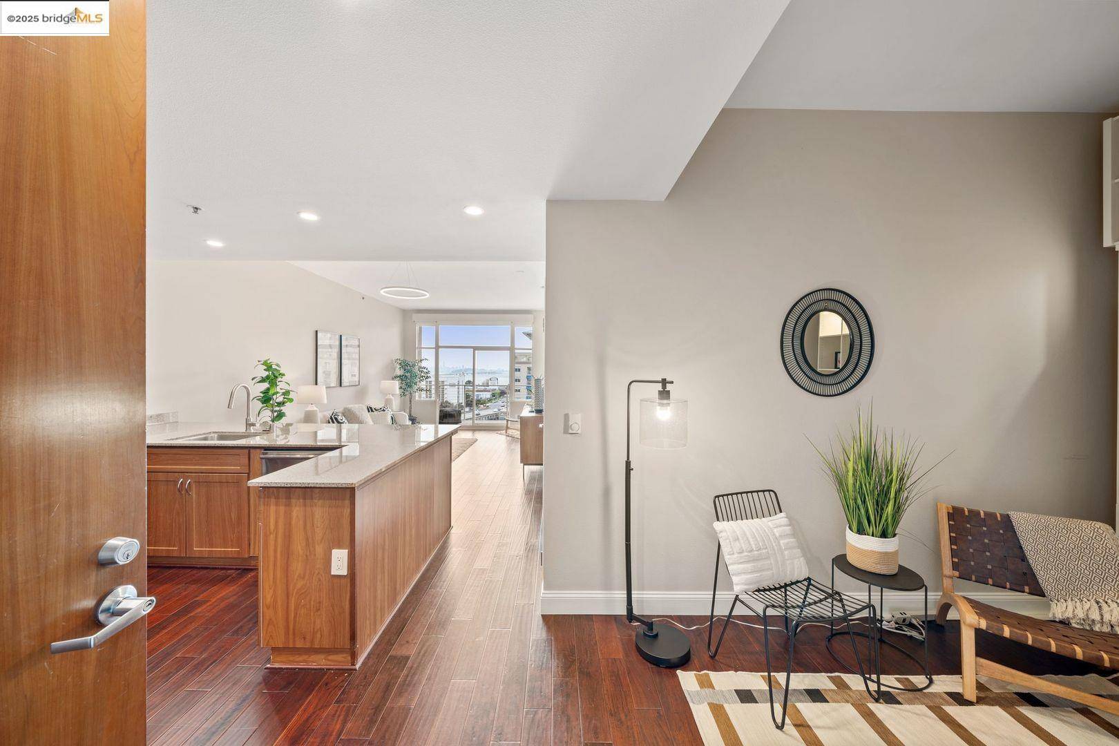 Emeryville, CA 94608,5855 Horton ST 807