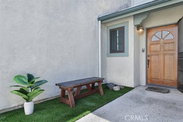 Van Nuys, CA 91406,7046 De Celis PL 7
