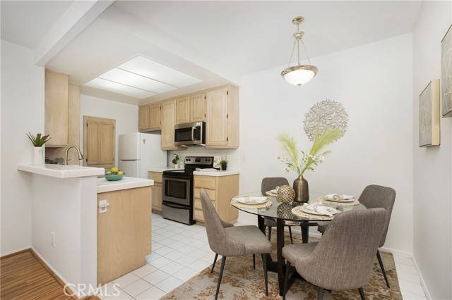 Lake Forest, CA 92630,20702 El Toro RD 379