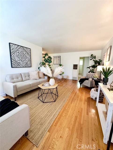 Long Beach, CA 90802,1425 E 1st St 9