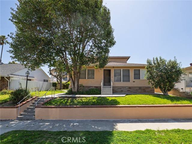 San Pedro, CA 90731,827 W 10th ST