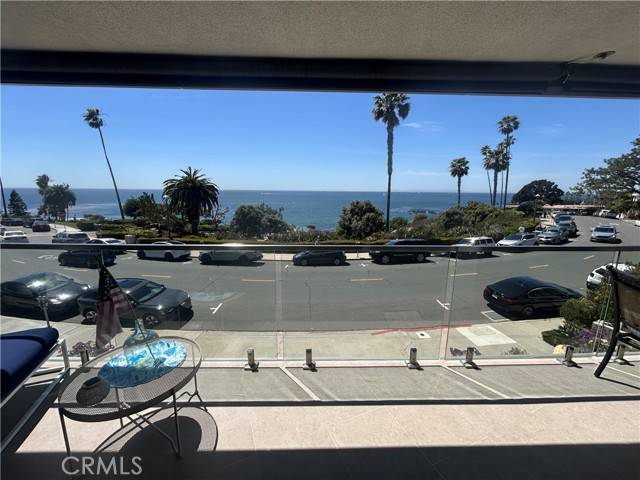 Laguna Beach, CA 92651,530 Cliff Drive 102