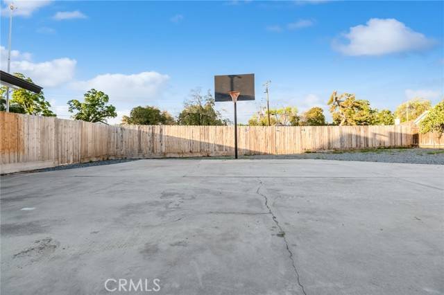 Visalia, CA 93277,2905 S Encina ST