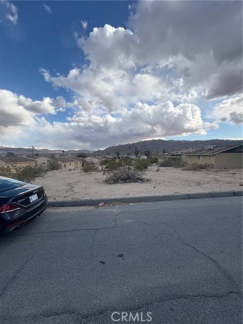 Twentynine Palms, CA 92277,0 Sunnyvale DR