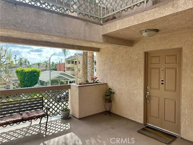Long Beach, CA 90804,1001 Belmont AVE 202
