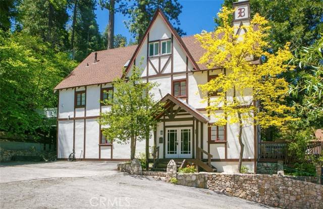 Lake Arrowhead, CA 92352,815 Arrowhead Villa RD