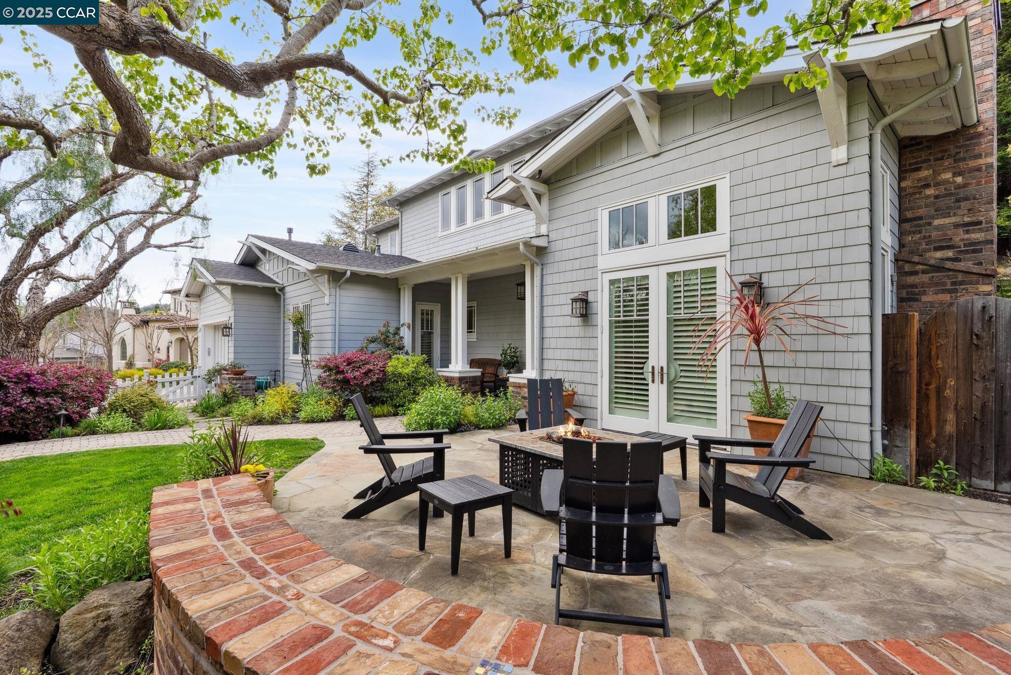 Moraga, CA 94556,9 Avila Ln