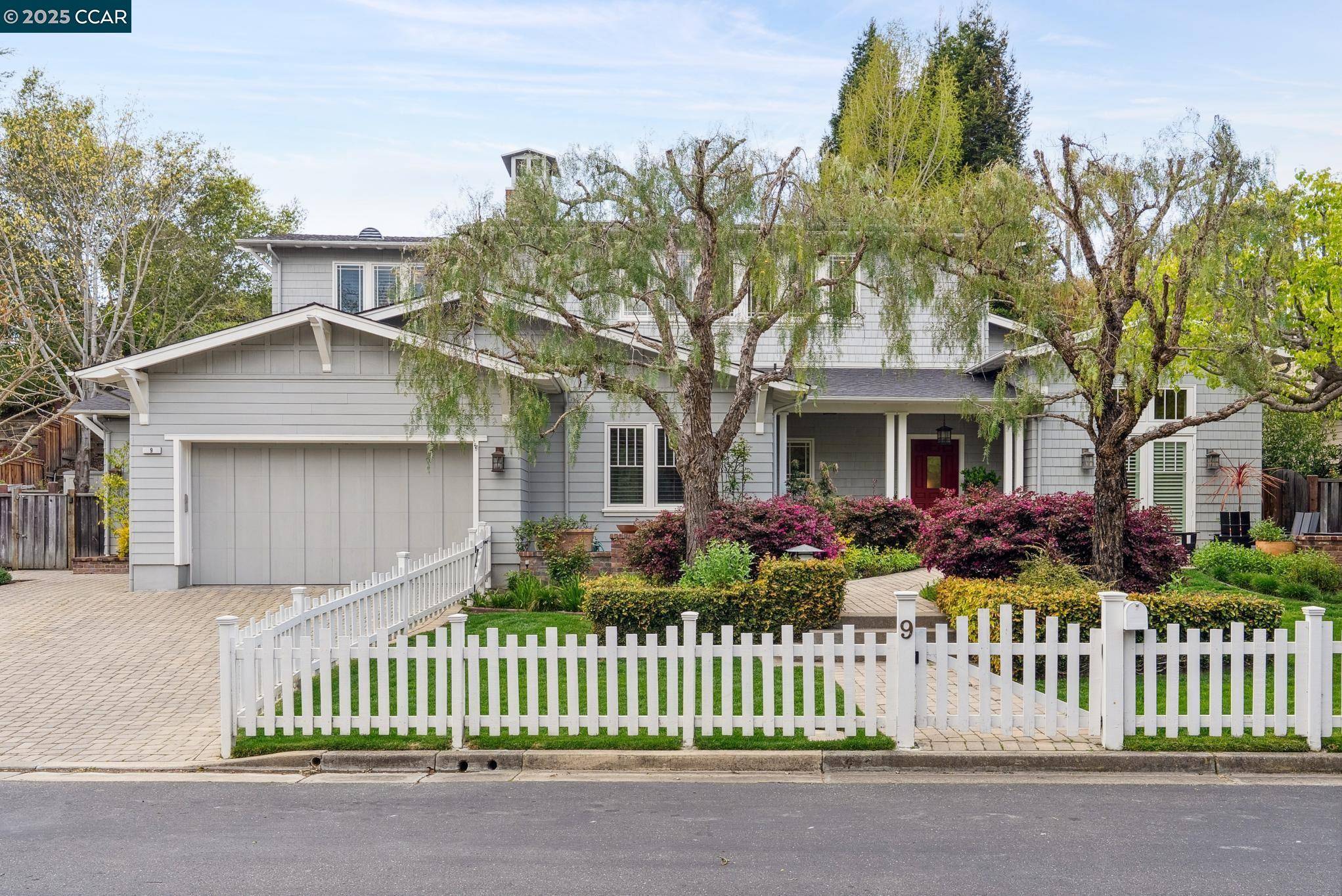 Moraga, CA 94556,9 Avila Ln