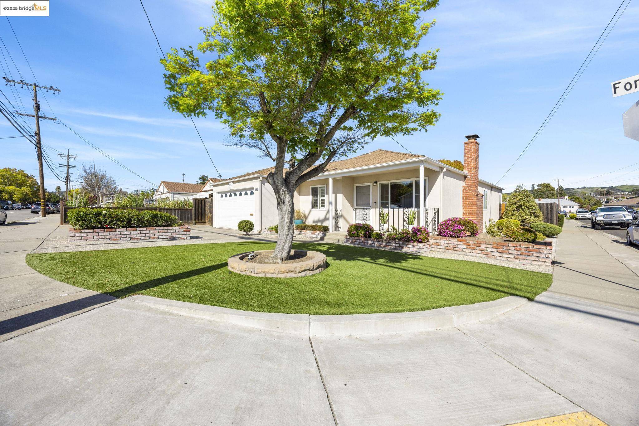 Castro Valley, CA 94546,20674 Forest Ave