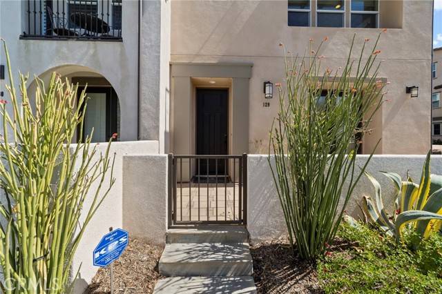 Glendora, CA 91741,553 W Foothill BLD 129