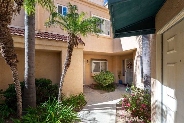 El Cajon, CA 92019,12046 Calle De Montana 275