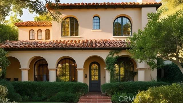 Pacific Palisades, CA 90272,732 Hartzell ST