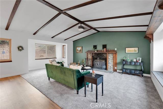 Wrightwood, CA 92397,1897 Desert Front RD