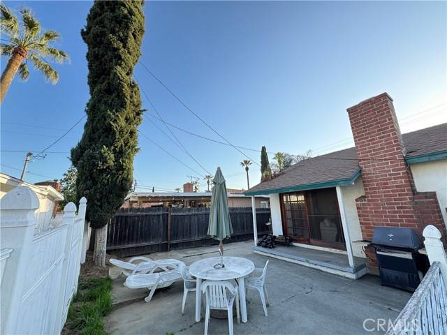 Covina, CA 91723,300 S 1st AVE