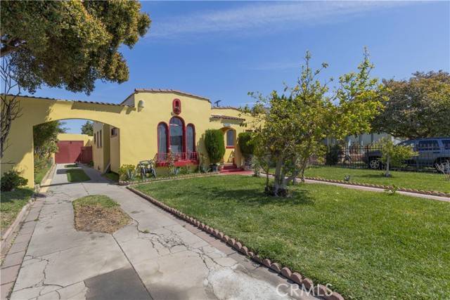 Huntington Park, CA 90255,2725 Grand AVE