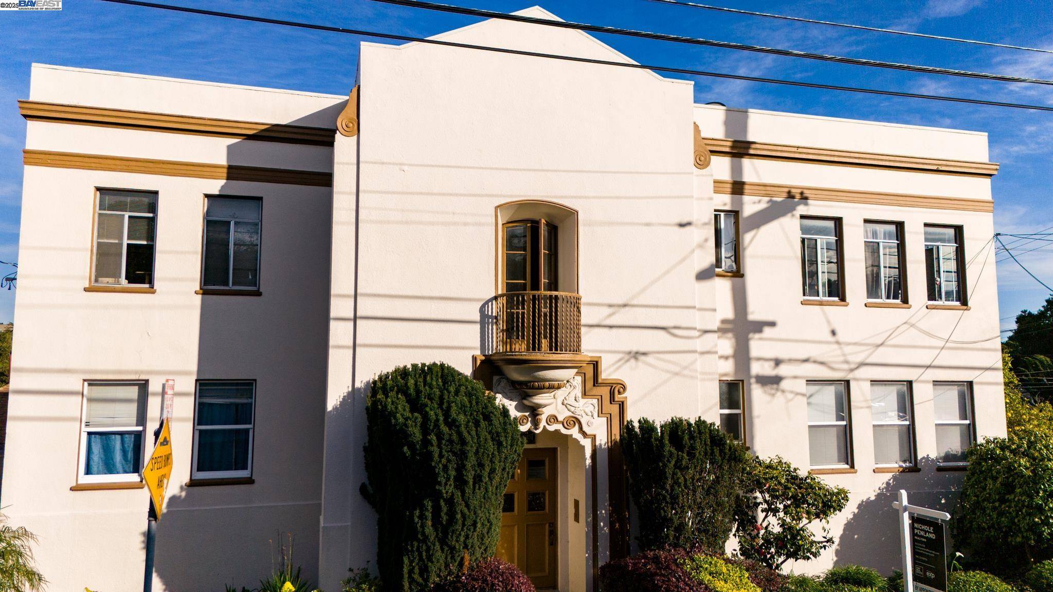 Oakland, CA 94611,304 Fairmount