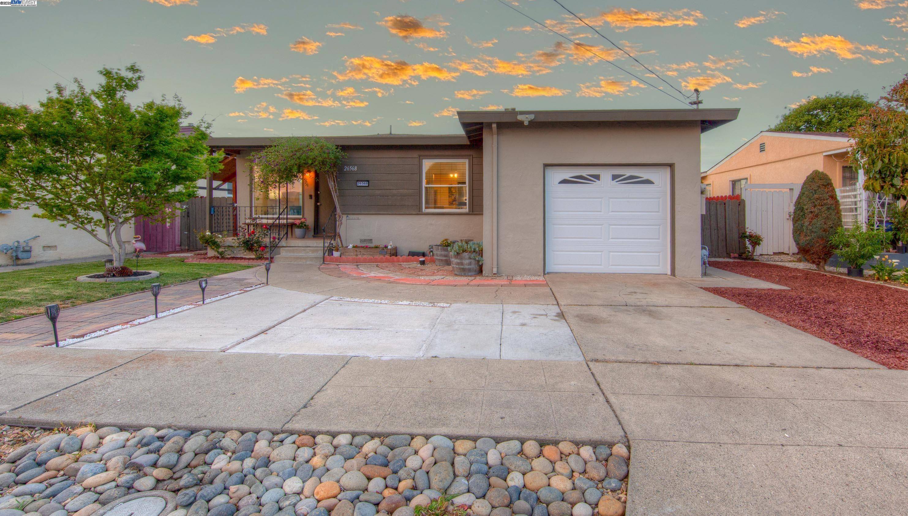 Hayward, CA 94544,26568 Flamingo Ave