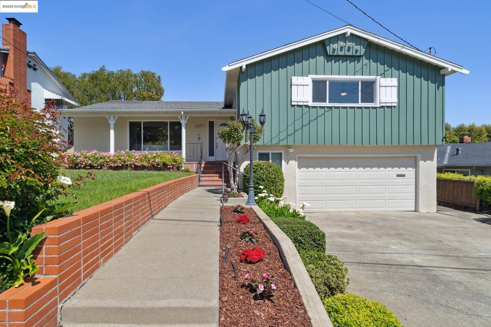 Richmond, CA 94803,4545 Gregory WAY