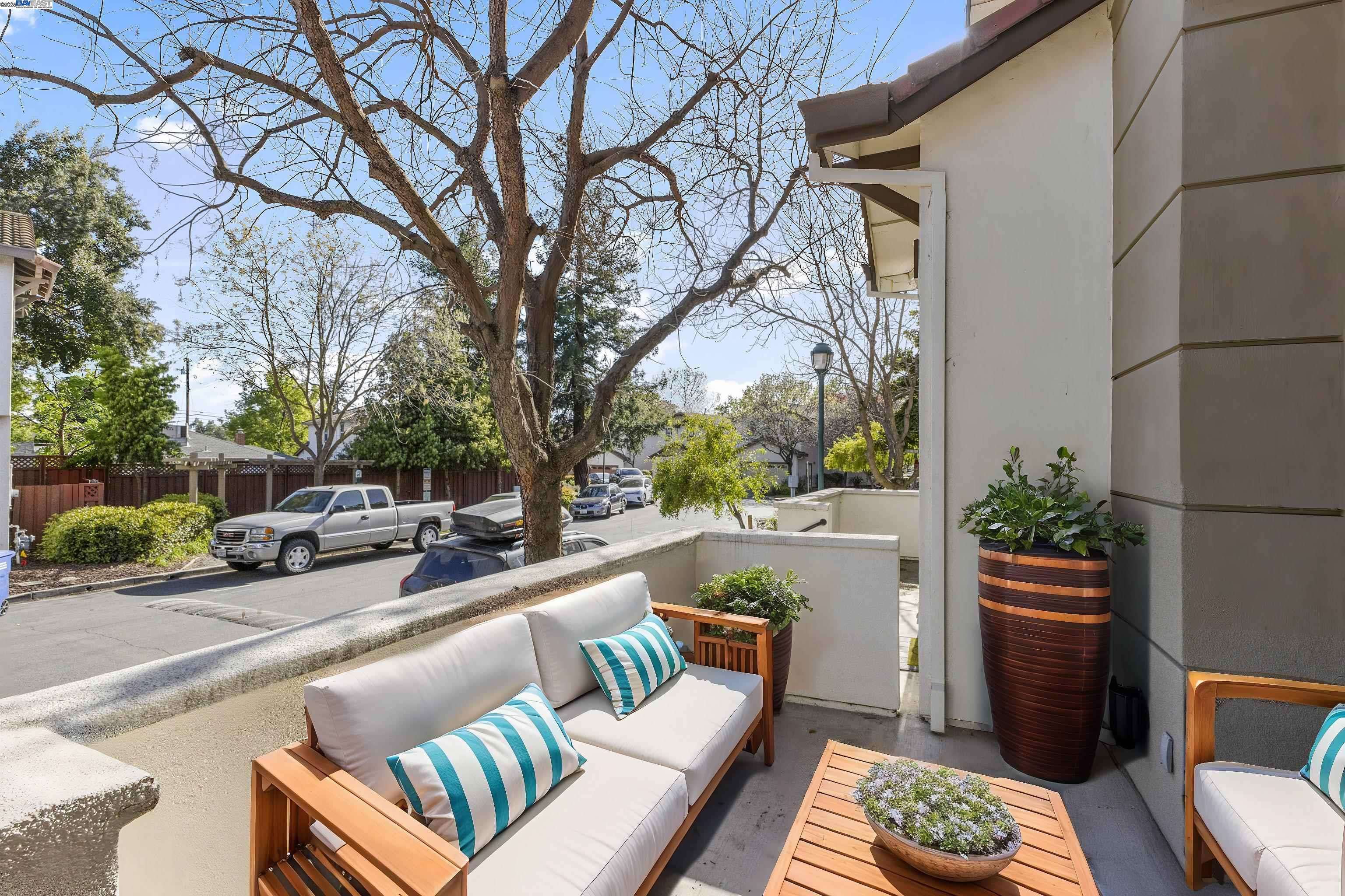 Concord, CA 94519-2604,2823 JEFFERSON LN