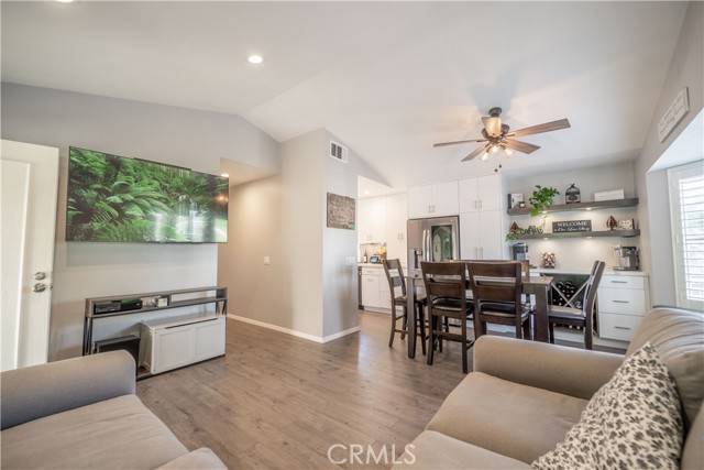 Stanton, CA 90680,7734 Moordale CIR 216