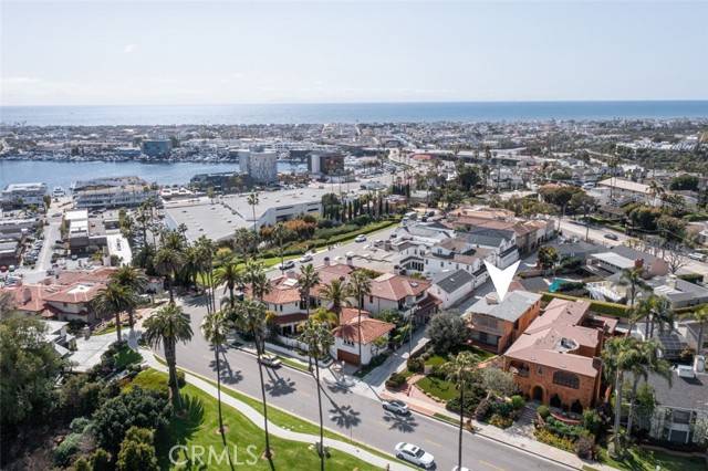 Newport Beach, CA 92663,2918 Cliff DR