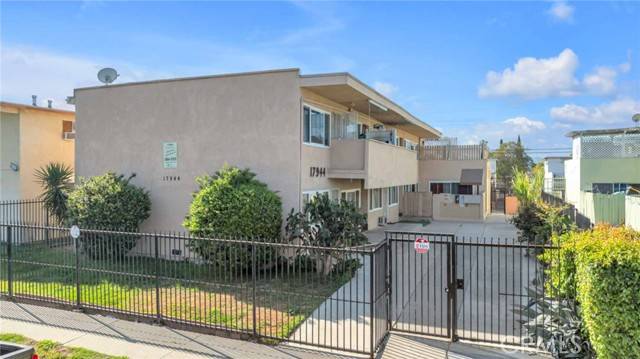 Northridge, CA 91325,17944 Schoenborn ST