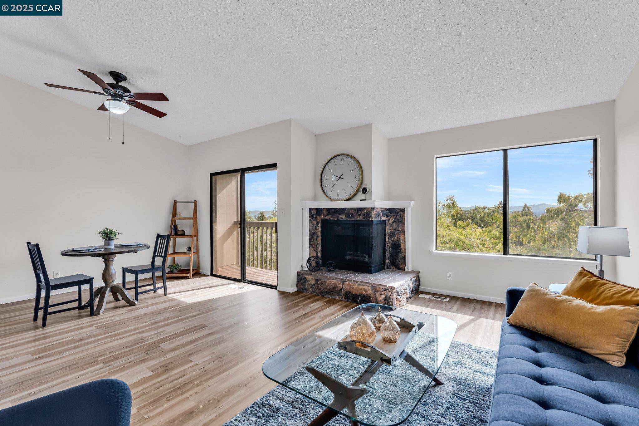 Martinez, CA 94553,1483 Ashwood Dr