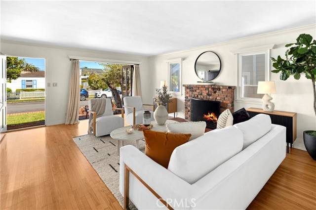 Corona Del Mar, CA 92625,310 Marigold AVE