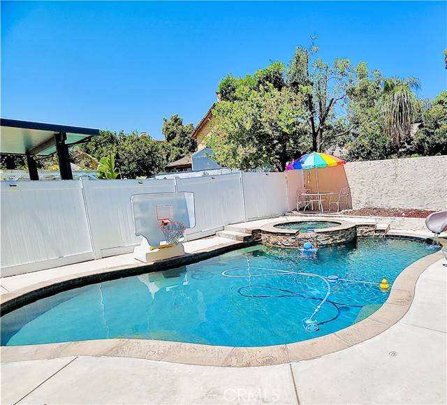 Fontana, CA 92336,13482 Banning ST