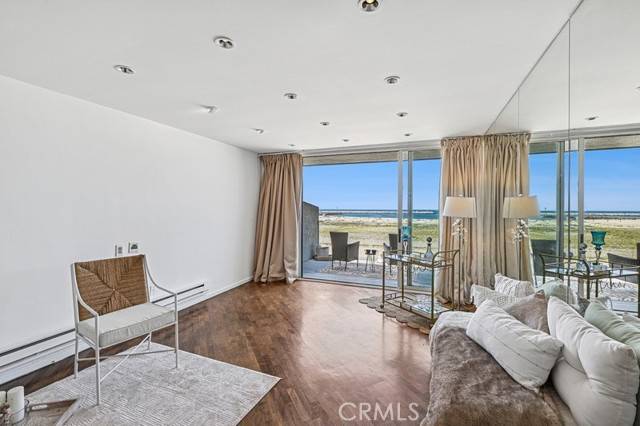 Marina Del Rey, CA 90292,6 Voyage ST 204