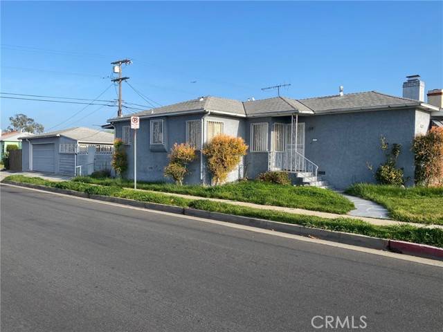 Los Angeles, CA 90047,8802 S Wilton PL
