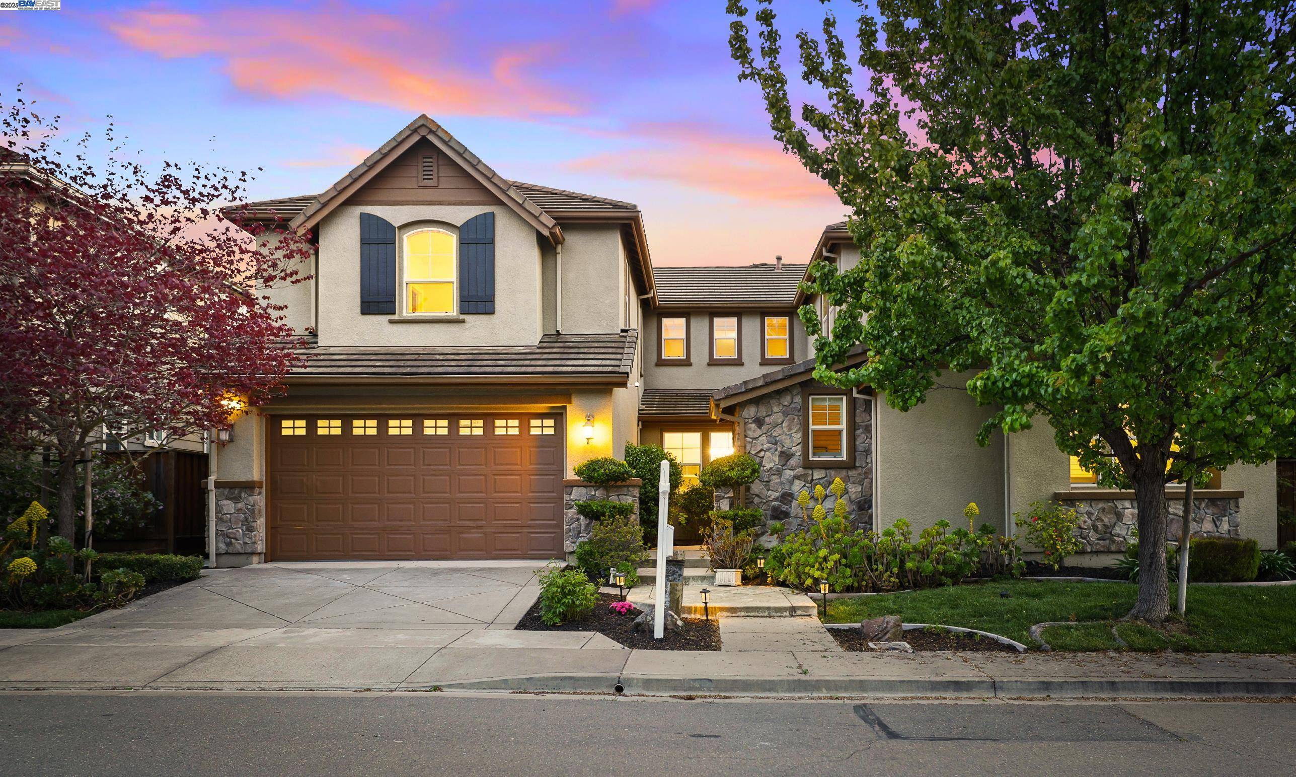 San Ramon, CA 94582,5536 Thayer Ln