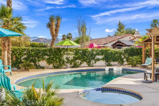Palm Desert, CA 92211,43590 Warner TRL