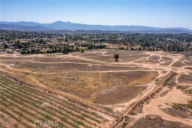 Riverside, CA 92504,0 Iris