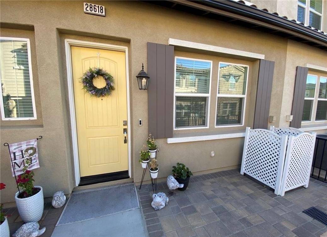 Valencia, CA 91354,28618 Jardineras dr