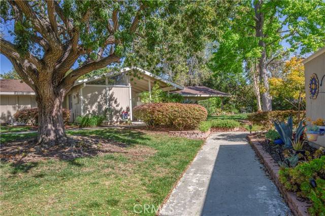 Laguna Woods, CA 92637,148 Avenida Majorca B