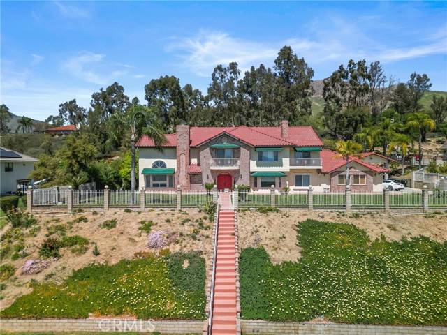 Highland, CA 92346,28578 Oak Ridge RD