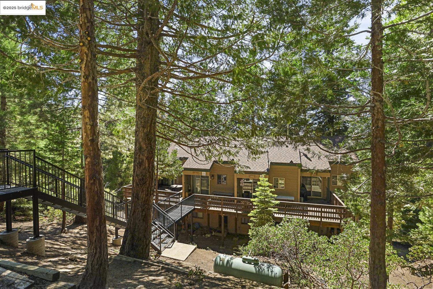 Pinecrest, CA 95375,33840 Upper Leland Rd A