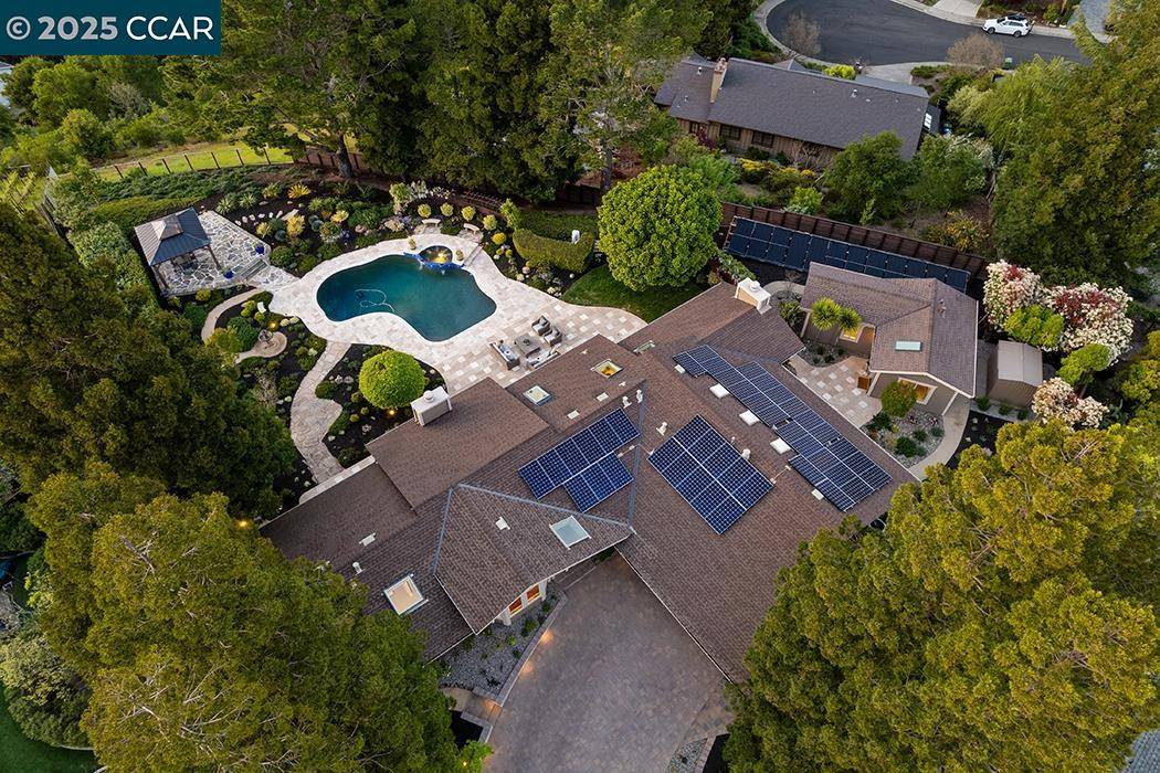 Moraga, CA 94556,247 Claudia Ct
