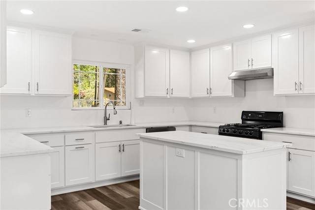 Paradise, CA 95969,6231 Pebble LN