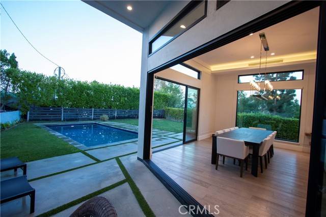 Tarzana, CA 91356,4737 Dunas LN