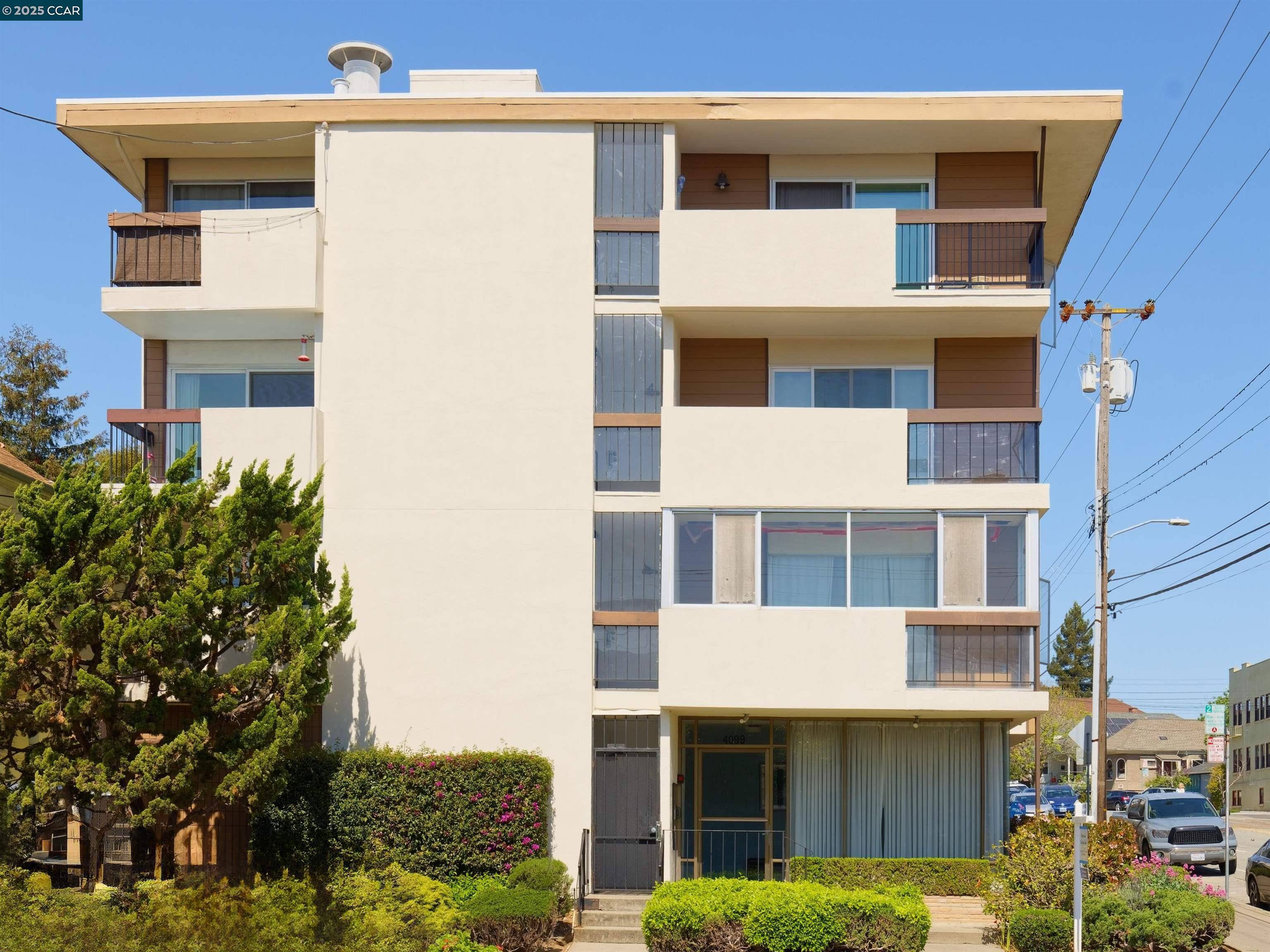 Oakland, CA 94611,4099 Howe Street 203