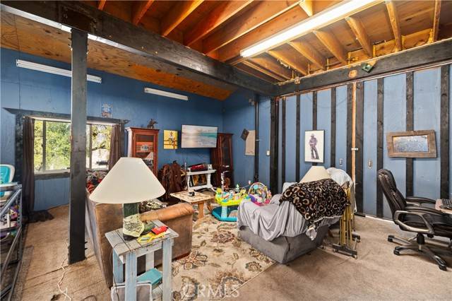 Tehachapi, CA 93561,18401 Pellisier RD