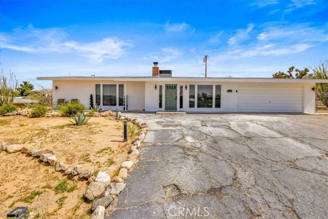 Joshua Tree, CA 92252,7037 Conejo AVE