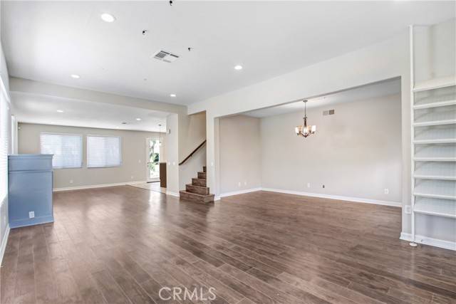 Fontana, CA 92336,7184 Almeria AVE