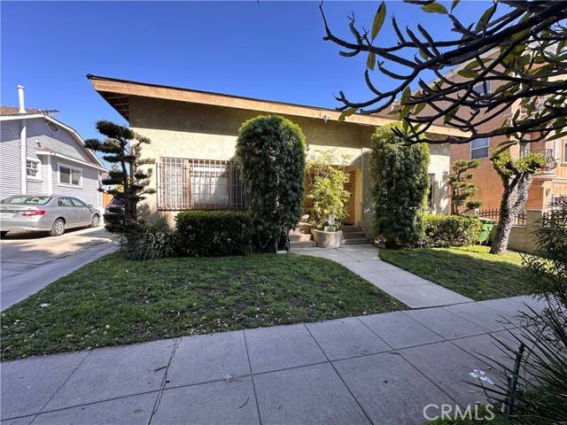 Los Angeles, CA 90029,1212 N Hoover ST
