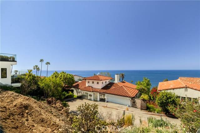 Pacific Palisades, CA 90272,0 Posetano
